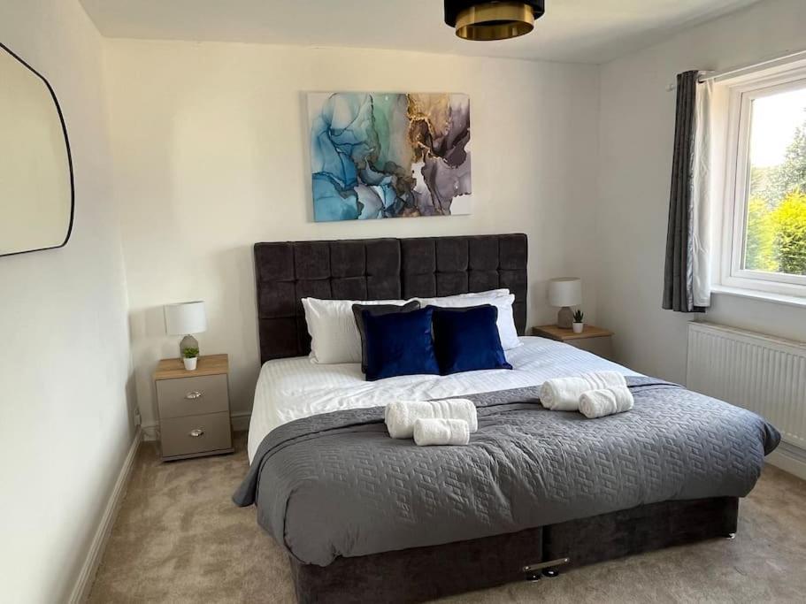 فيلا Modern 4-Bed House With Garden & Parking كوفنتري المظهر الخارجي الصورة